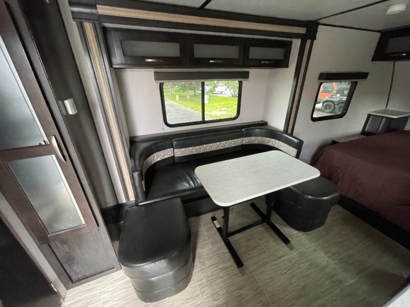 2020 Forest River Surveyor Legend 19RBLE, $ 19,998