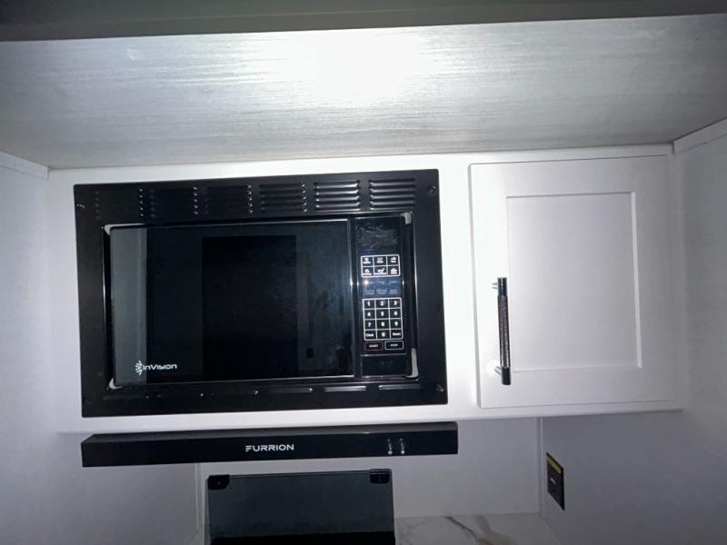 2025 Keystone Bullet Classic (West) 2240RKWE, $ 29,998