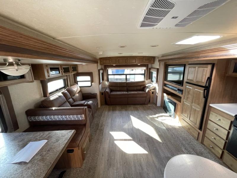 2018 Forest River Rockwood Ultra Lite 2906WS, $ 29,990