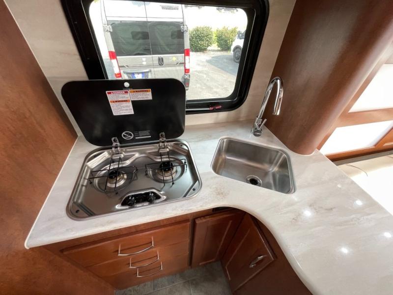 2018 Pleasure-Way Plateau XL MB, $ 99,998