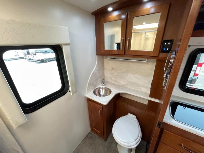 2018 Pleasure-Way Plateau XL MB, $ 99,998