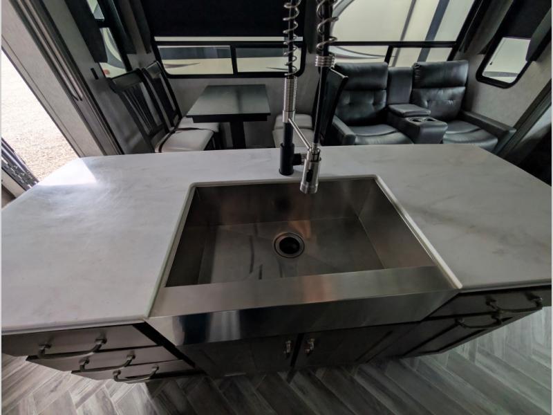 2021 Dutchmen Astoria Fifth Wheel Platinum 3173RLP, $ 49,990