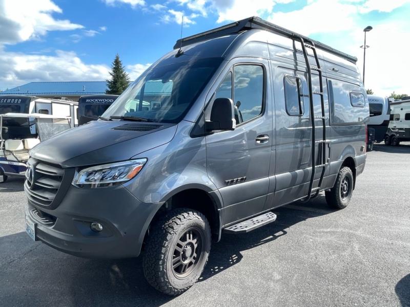 2025 Tiffin Motorhomes GH1 Base, $ 149,990
