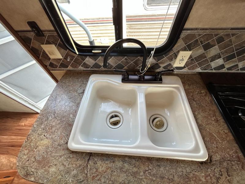 2016 Forest River Salem T26TBUD, $ 18,990