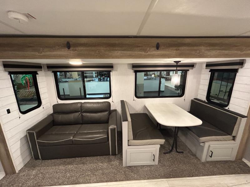 2022 Heartland North Trail Ultra Lite NT 27LRSS, $ 24,998