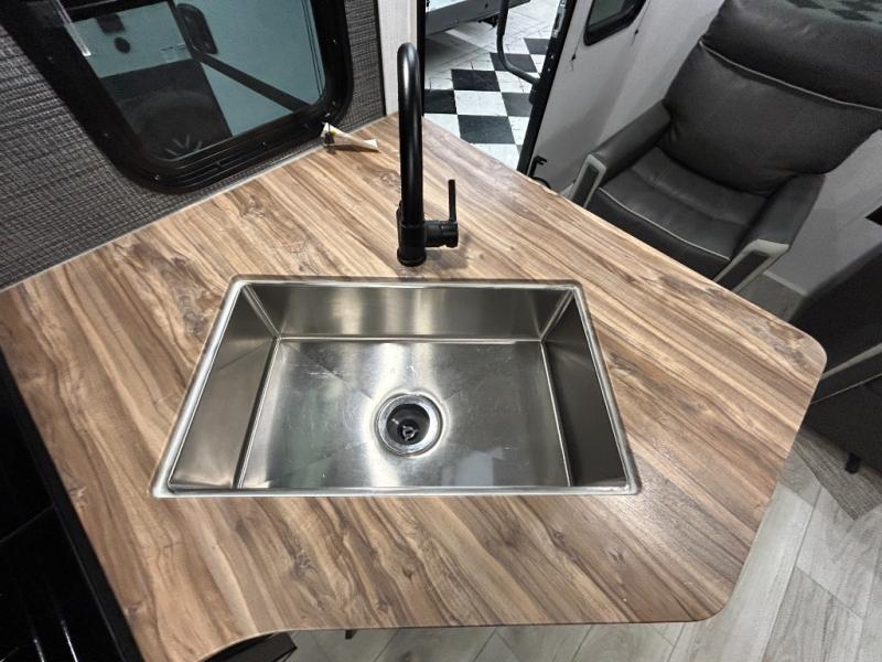 2022 Heartland North Trail Ultra Lite NT 27LRSS, $ 24,998