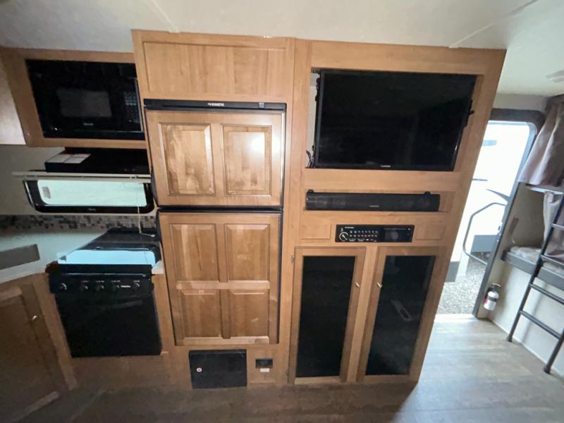2018 Forest River Rockwood Ultra Lite 2706WS, $ 24,998