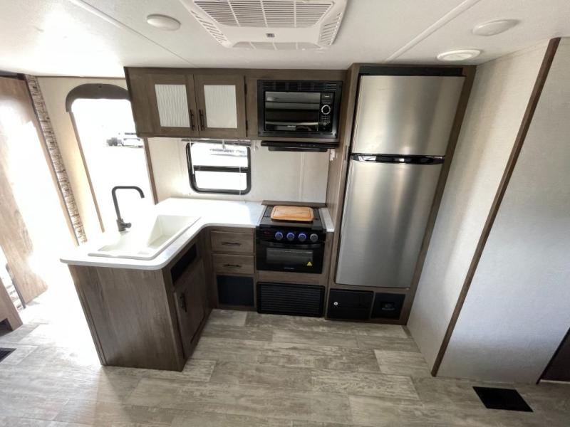 2021 Prime Time Manufacturing Avenger LE 28QBSLE, $ 24,990