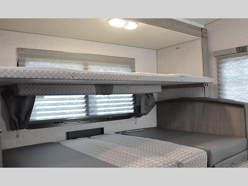 2027 Northwood Arctic Fox 990, $ 59,990