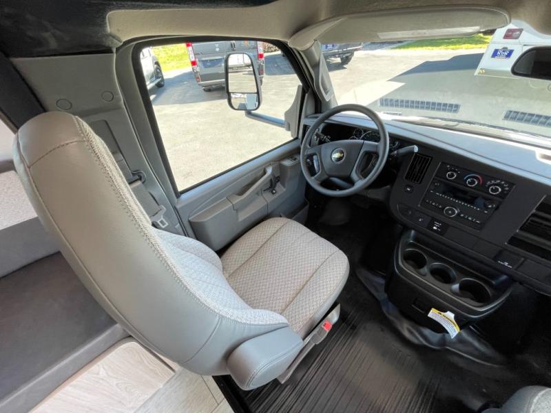 2027 Coachmen Leprechaun 210QSS Chevy 3500, $ 79,998