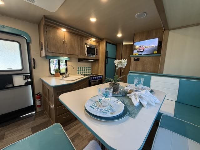 2023 Gulf Stream Vintage Cruiser 23QBS, $ 19,975