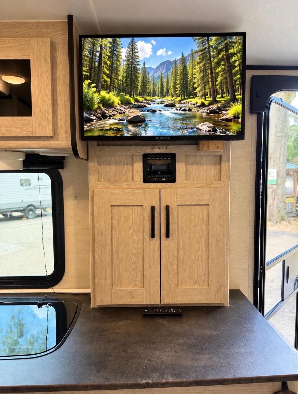 2022 Coachmen Apex Nano 213RDS, $ 21,550