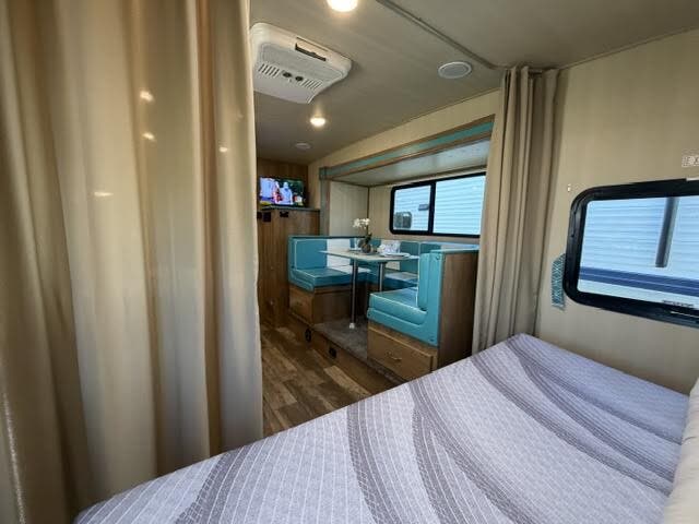 2023 Gulf Stream Vintage Cruiser 23QBS, $ 19,975