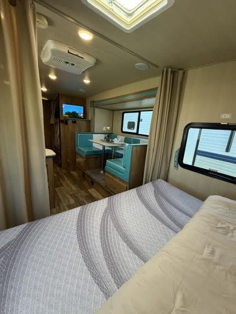 2023 Gulf Stream Vintage Cruiser 23QBS, $ 19,975
