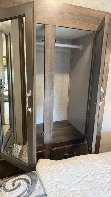 2018 Dutchmen Aerolite Astoria 2513RLF, $ 19,995