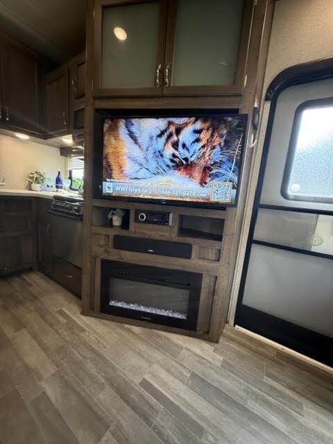 2018 Dutchmen Aerolite Astoria 2513RLF, $ 19,995
