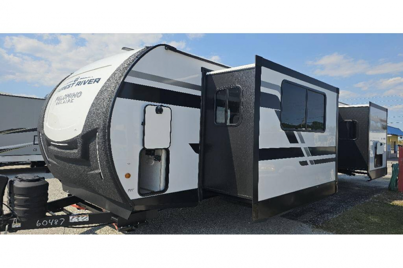 2025 Palomino SolAire Ultra Lite 3300FLBS, $ 46,990