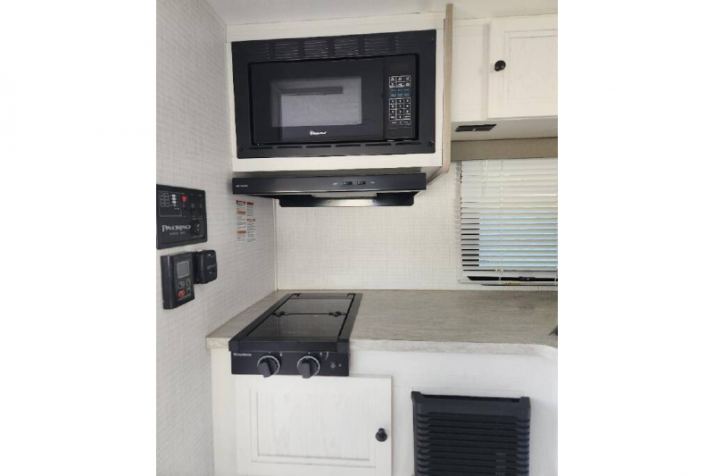 2025 Palomino Real-Lite Truck Camper HS-1803, $ 27,990