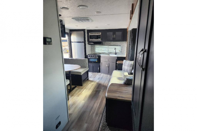 2024 Coachmen FREEDOM EXPRESS 245RKS Travel Traile, $ 27,990