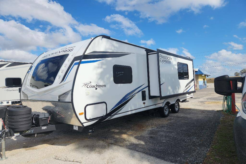 2024 Coachmen FREEDOM EXPRESS 245RKS Travel Traile, $ 27,990