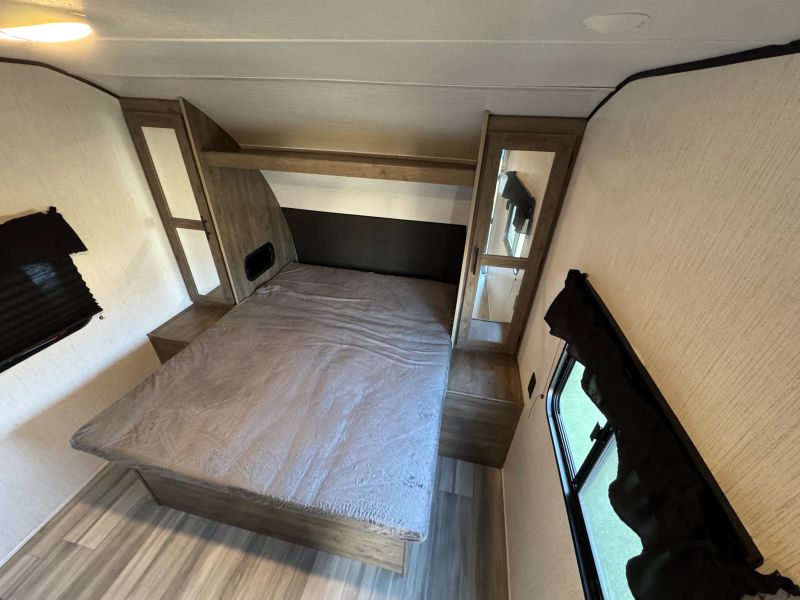 2022 Heartland Pioneer, $ 14,900