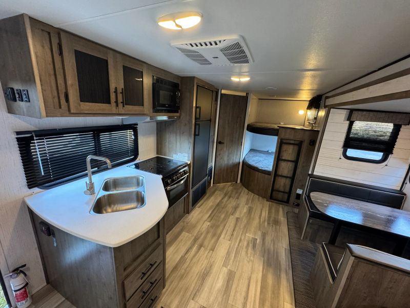 2022 Heartland Pioneer, $ 14,900