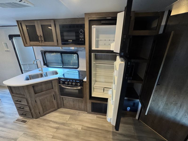2022 Heartland Pioneer, $ 14,900