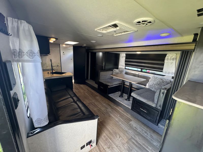 2022 Forest River Grey Wolf, $ 16,900