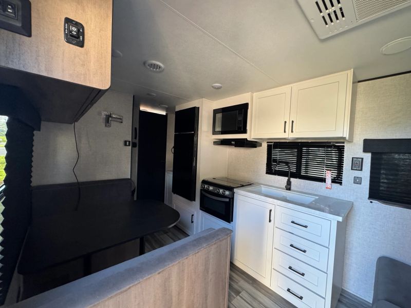 2025 Jayco Jay Flight SLX, $ 21,000