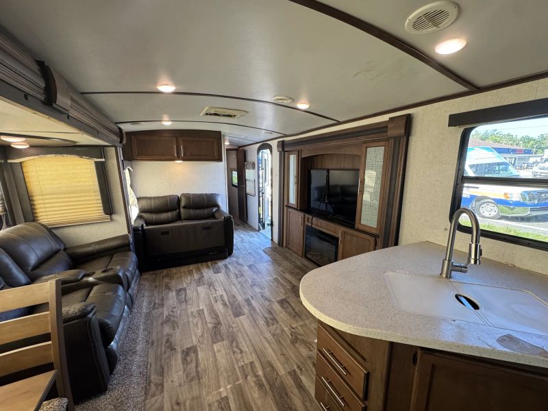 2019 Keystone Cougar Half-Ton, $ 18,900