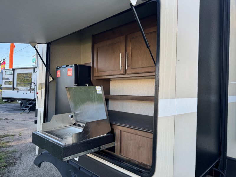 2019 Keystone Cougar Half-Ton, $ 18,900