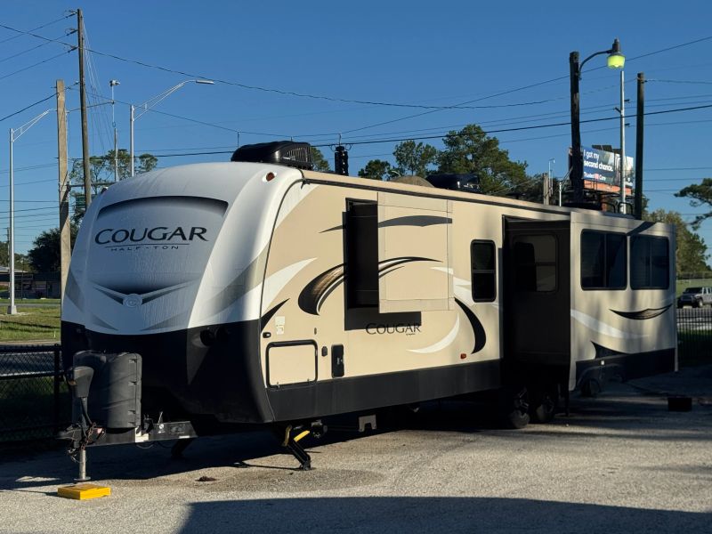 2019 Keystone Cougar Half-Ton, $ 18,900