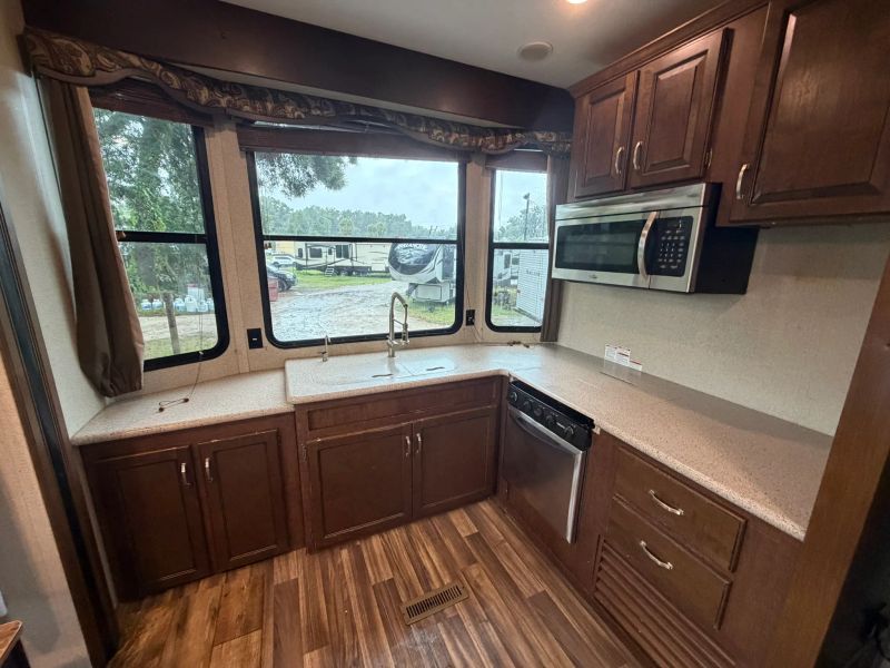 2017 Keystone Retreat Destination, $ 19,900