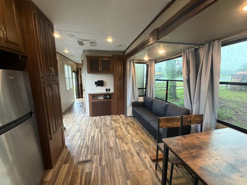 2017 Keystone Retreat Destination, $ 19,900