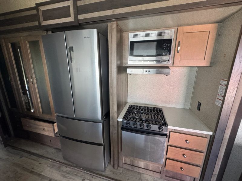 2019 Keystone Sprinter Limited FW, $ 19,900