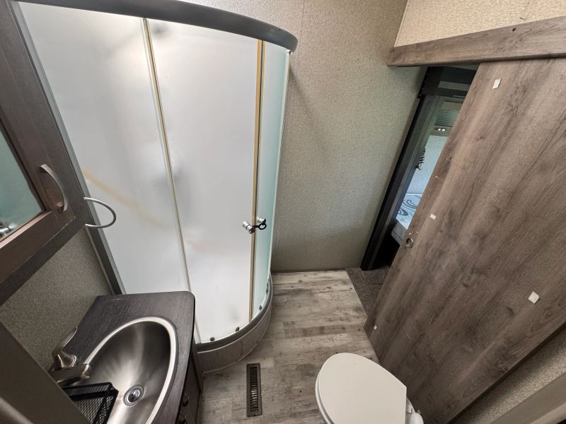 2019 Keystone Sprinter Limited FW, $ 19,900