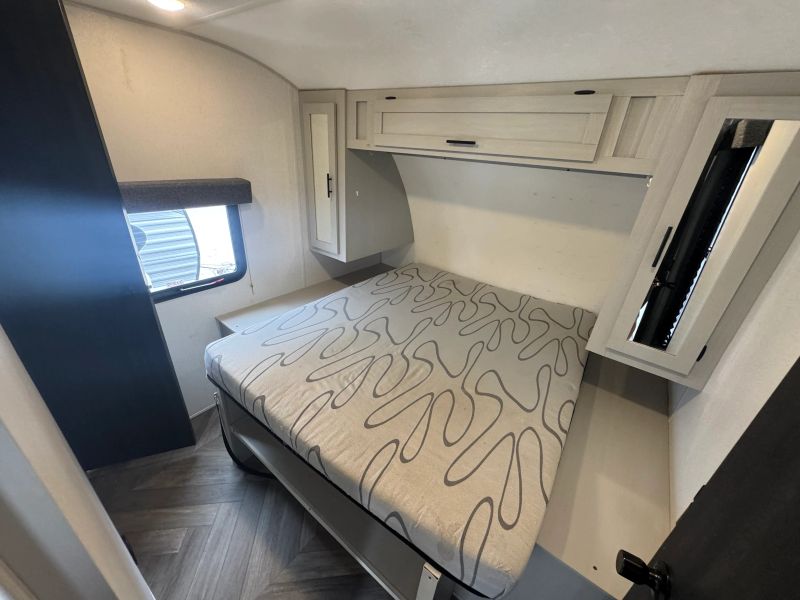 2021 Forest River Salem FSX Max Toy Hauler, $ 17,900