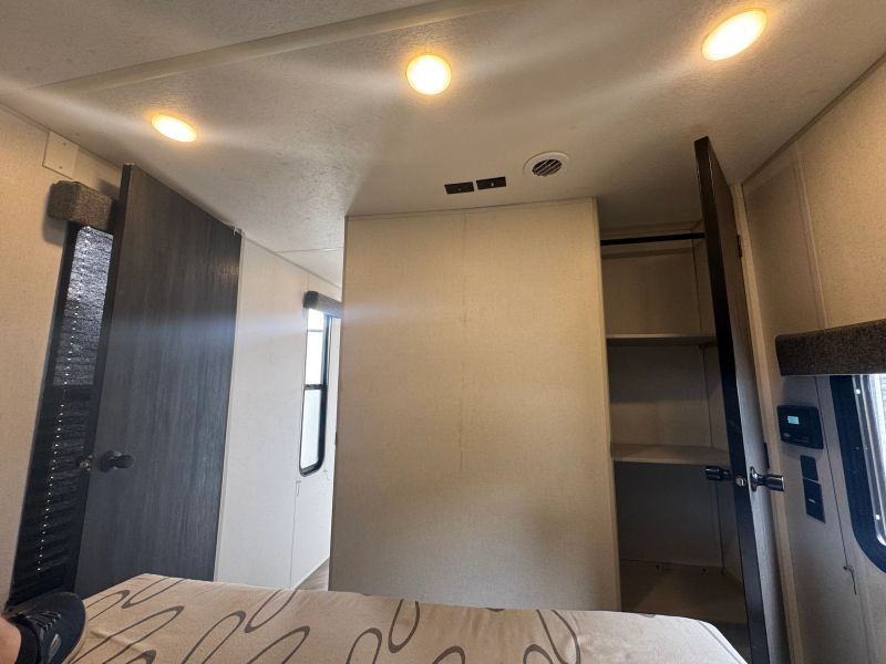 2021 Forest River Salem FSX Max Toy Hauler, $ 17,900