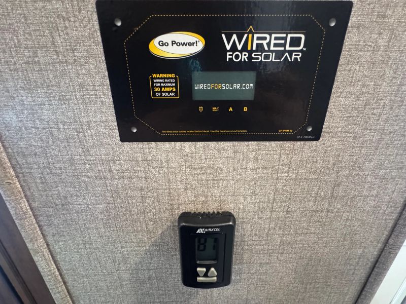 2019 Jayco Eagle HT Fifth Wheel, $ 19,900
