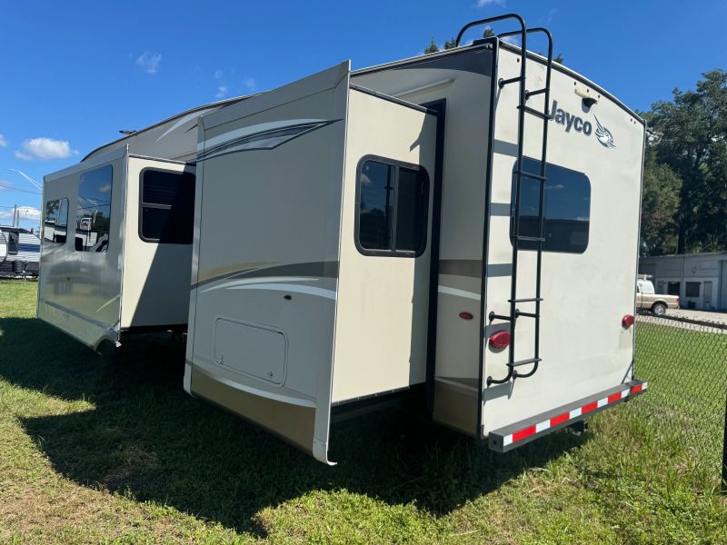 2019 Jayco Eagle HT Fifth Wheel, $ 19,900