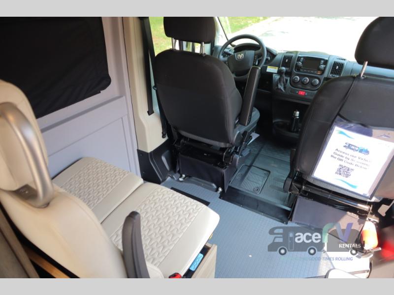2021 Winnebago Solis 59P, $ 169