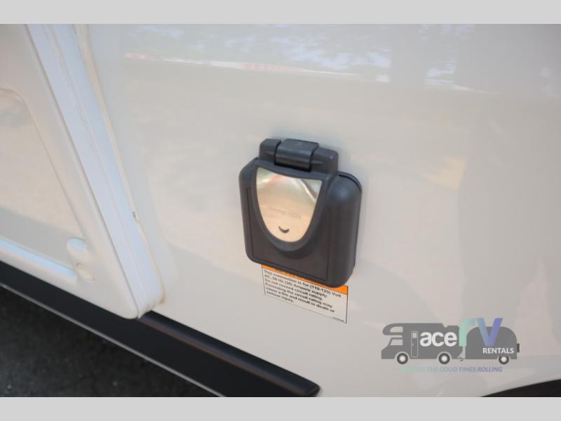 2021 Winnebago Solis 59P, $ 169