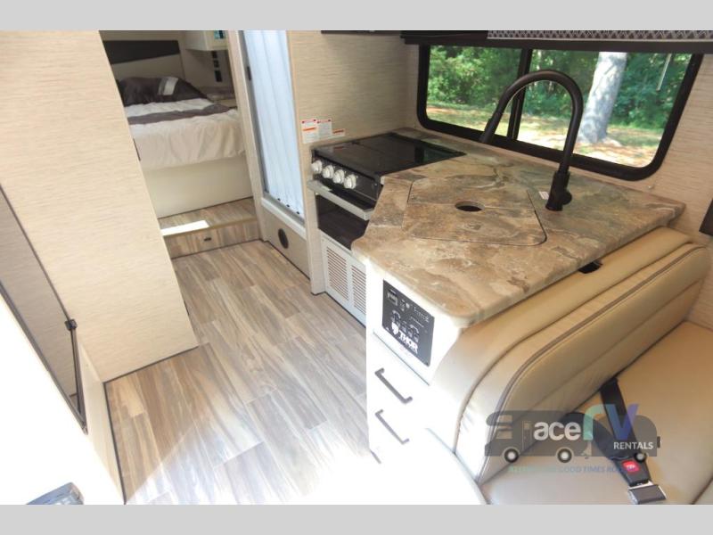 2023 Thor Motor Coach Four Winds 28A, $ 199