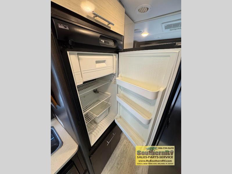 2017 Thor Motor Coach Compass 23TR, $ 55,500