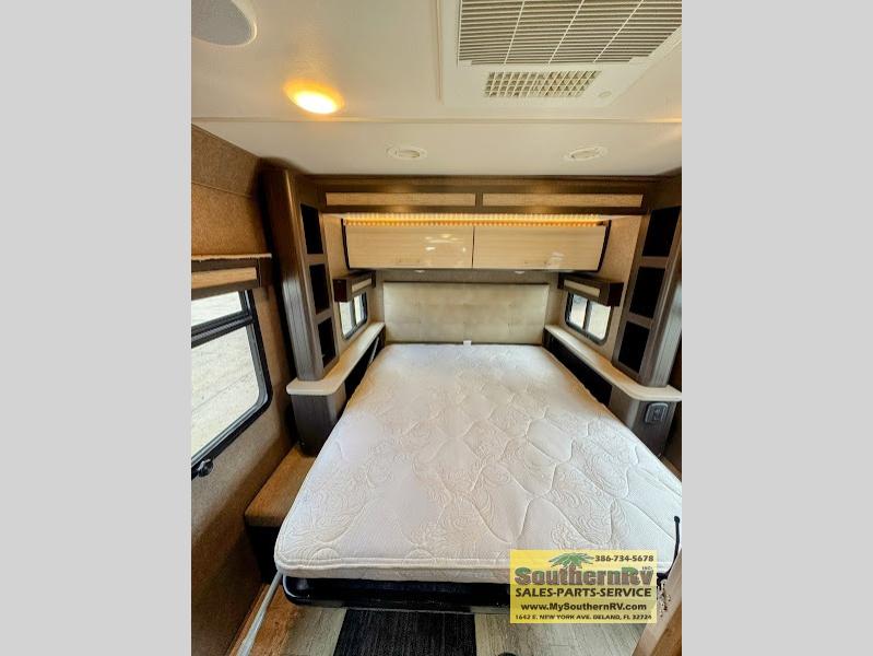 2017 Thor Motor Coach Compass 23TR, $ 55,500