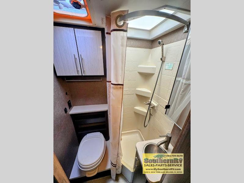 2017 Thor Motor Coach Compass 23TR, $ 55,500