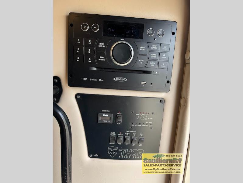 2017 Thor Motor Coach Compass 23TR, $ 55,500