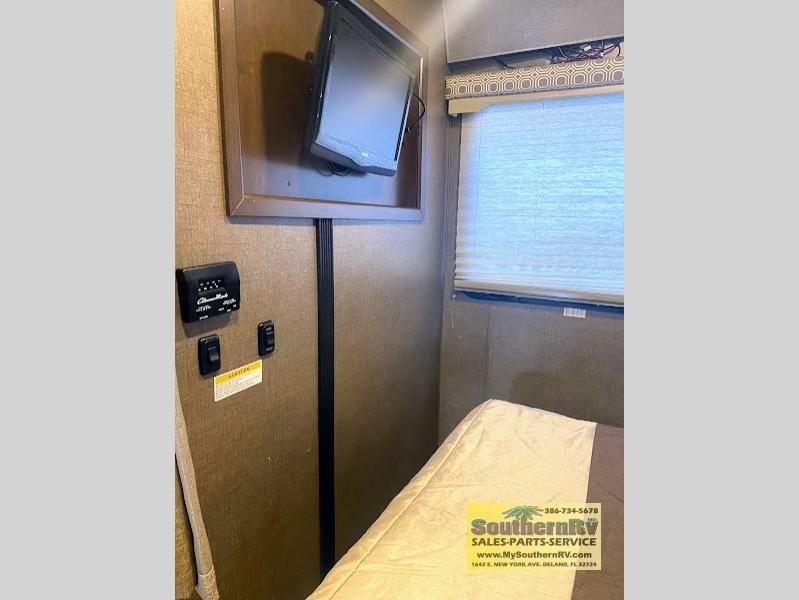 2019 Thor Motor Coach Four Winds 26B, $ 33,399