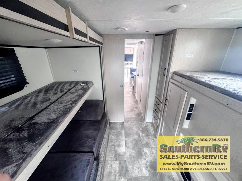 2022 Coachmen Apex Ultra Lite 300BHS, $ 27,999