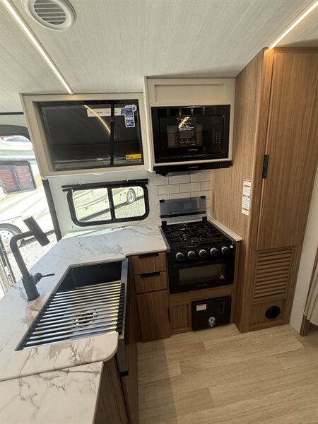 2026 Keystone Passport Superlite 229BH, $ 34,995